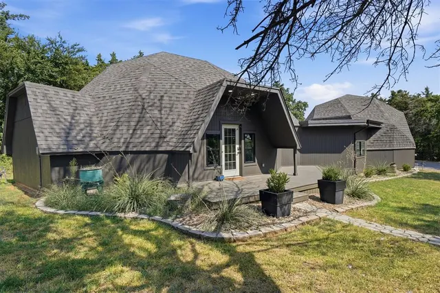 Photo 2 — 10347 N 2432 Circle, Weatherford, OK 73096