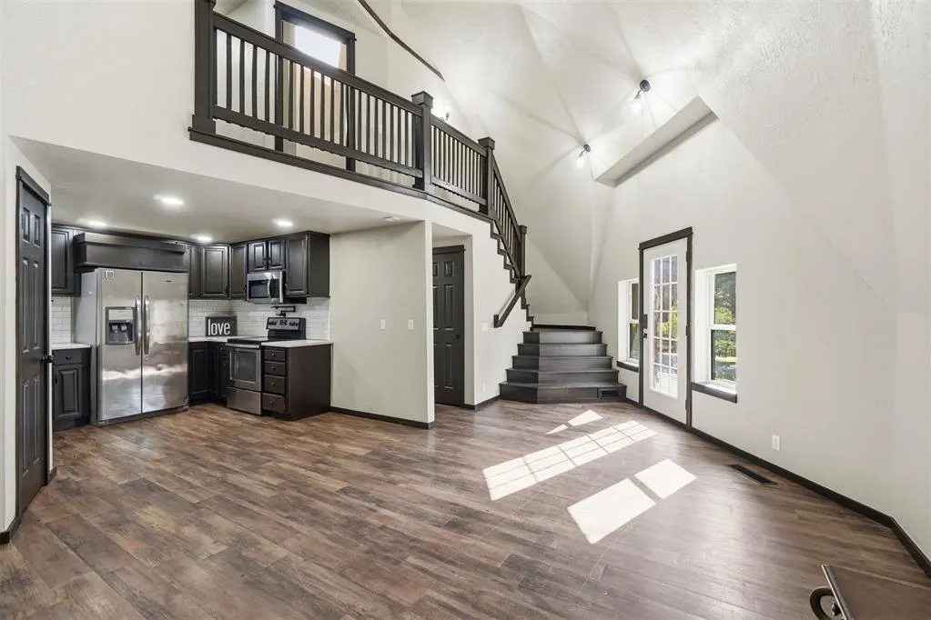 Photo 11 — 10347 N 2432 Circle, Weatherford, OK 73096