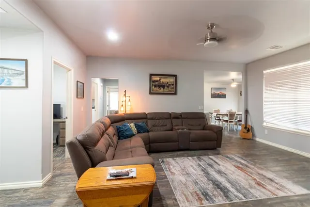Photo 6 — 2755 S County Line Avenue, Blanchard, OK 73010