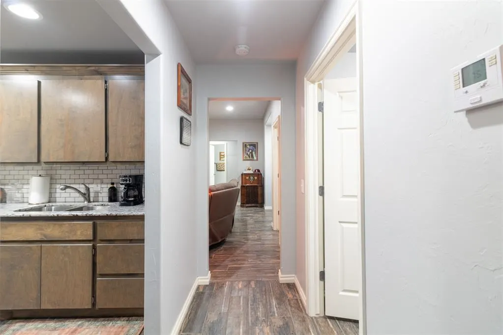 Photo 12 — 2755 S County Line Avenue, Blanchard, OK 73010