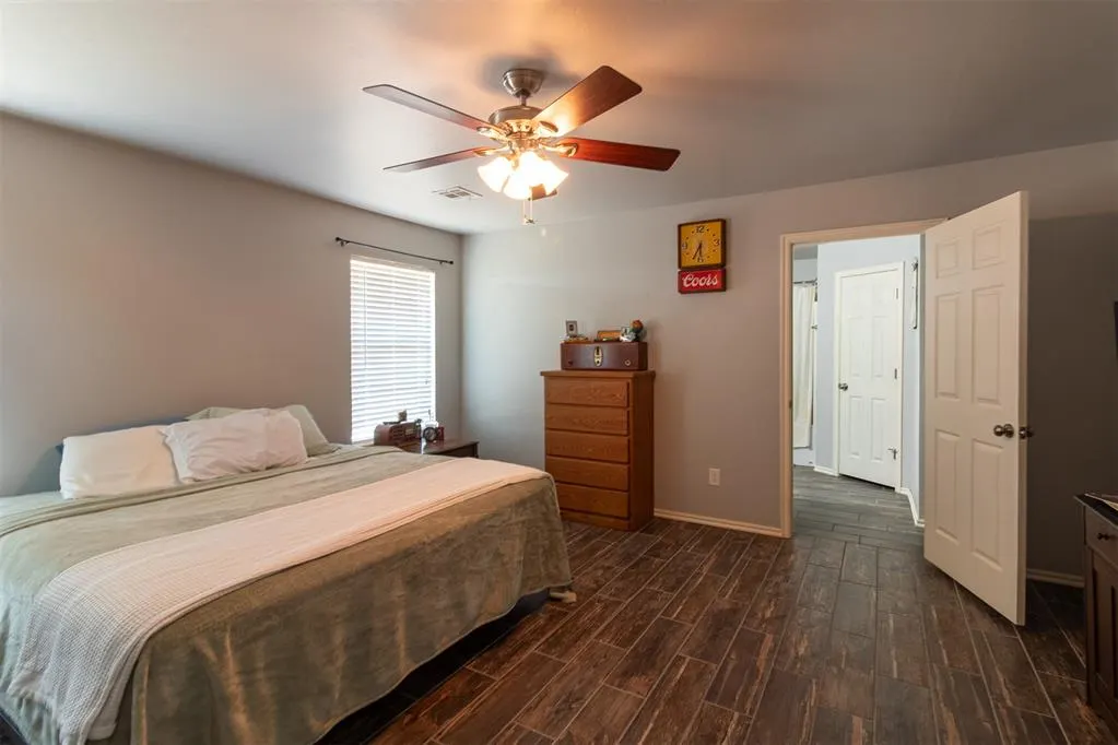 Photo 14 — 2755 S County Line Avenue, Blanchard, OK 73010