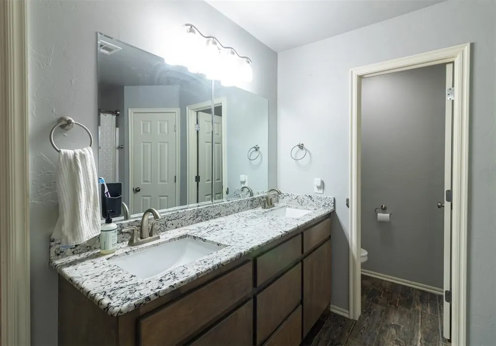 Photo 17 — 2755 S County Line Avenue, Blanchard, OK 73010