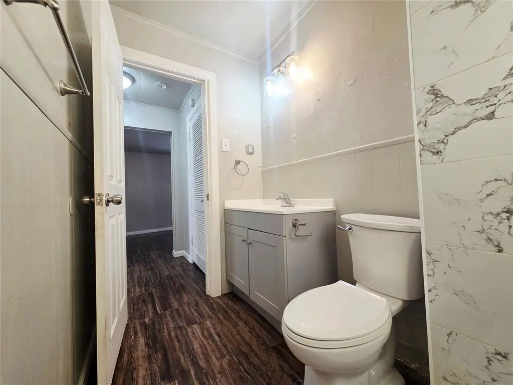 Photo 11 — 307 E Kittyhawk Drive, Oklahoma City, OK 73110