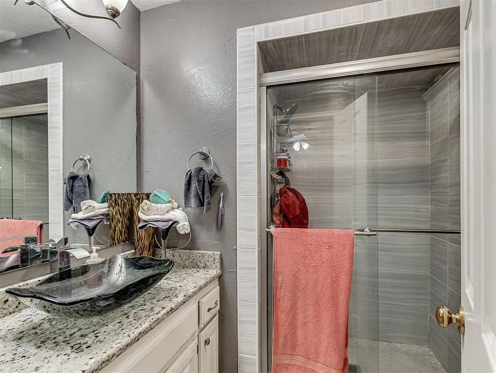 Photo 37 — 11408 Rosehaven Drive, Oklahoma City, OK 73162