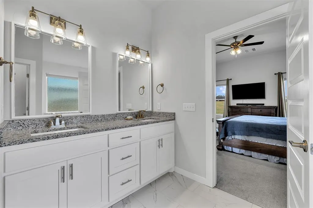 Photo 17 — 918 Red Rock Road, Blanchard, OK 73010