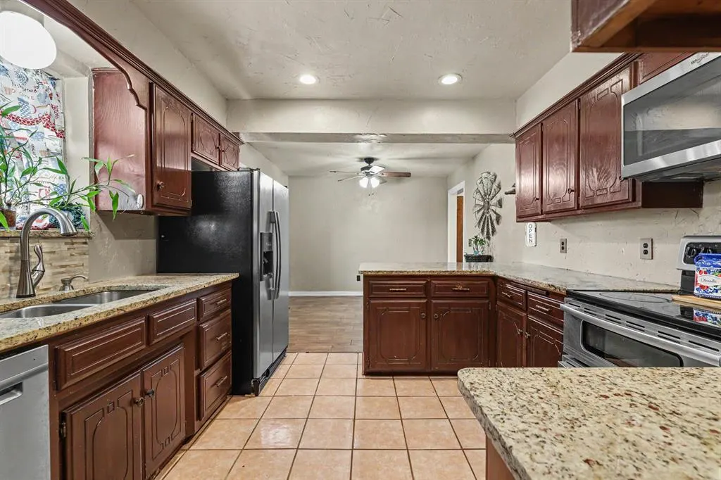 Photo 13 — 16875 SW 29th Street, El Reno, OK 73036