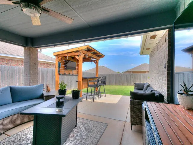 Photo 4 — 6809 NW 155th Street, Edmond, OK 73013