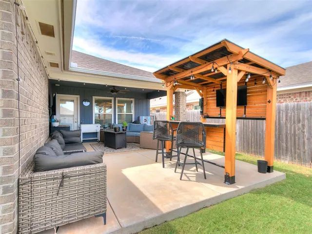 Photo 5 — 6809 NW 155th Street, Edmond, OK 73013