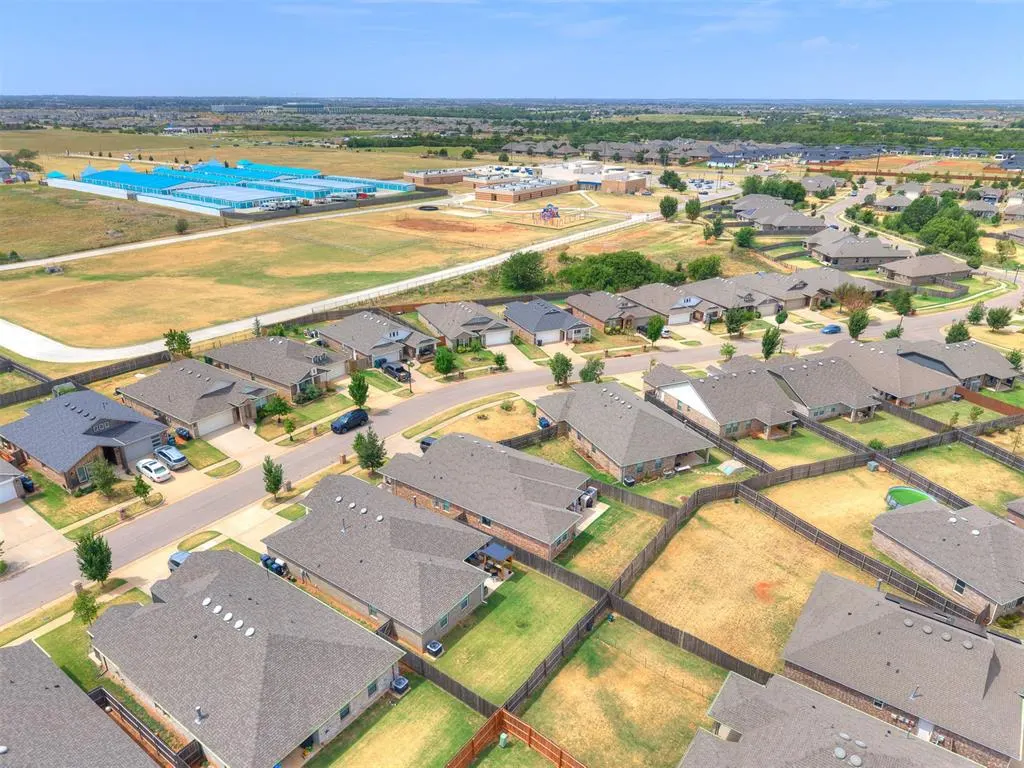 Photo 8 — 6809 NW 155th Street, Edmond, OK 73013