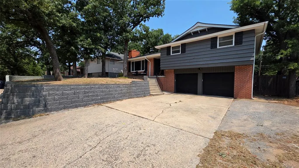 Photo 2 — 2716 N Donald Avenue, Oklahoma City, OK 73127
