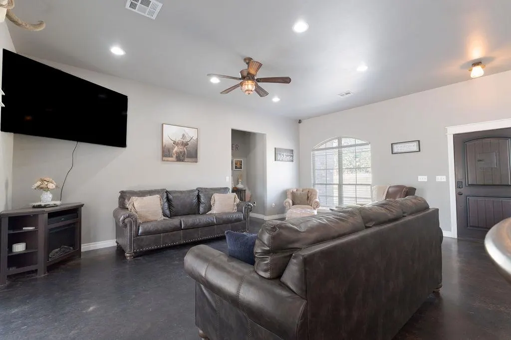 Photo 5 — 16703 Acorn Lane, Newalla, OK 74857