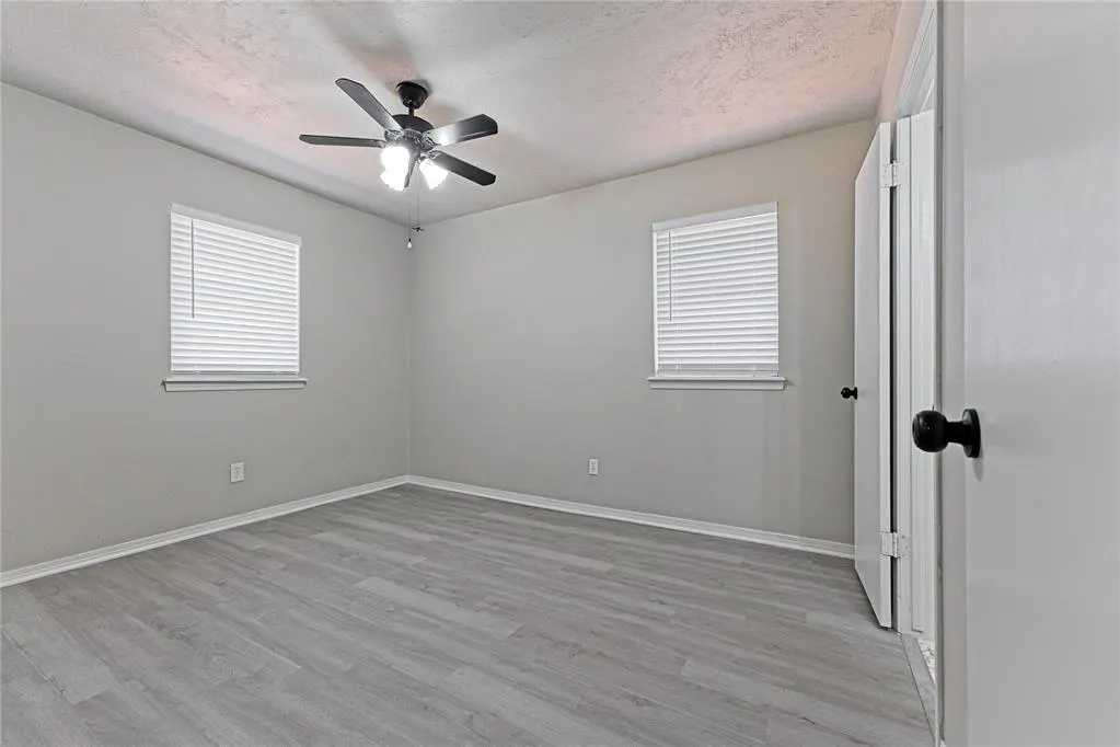 Photo 8 — 4829 Creekwood Drive, Oklahoma City, OK 73135