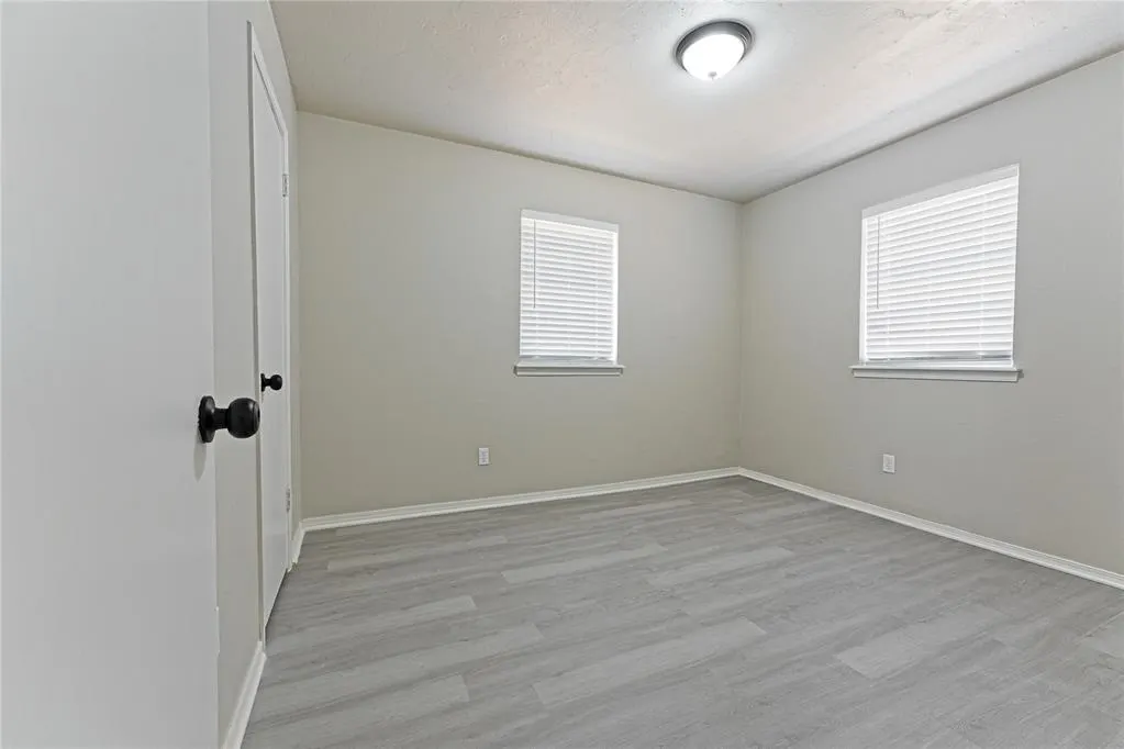 Photo 11 — 4829 Creekwood Drive, Oklahoma City, OK 73135