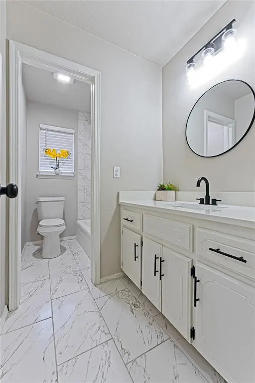 Photo 14 — 4829 Creekwood Drive, Oklahoma City, OK 73135
