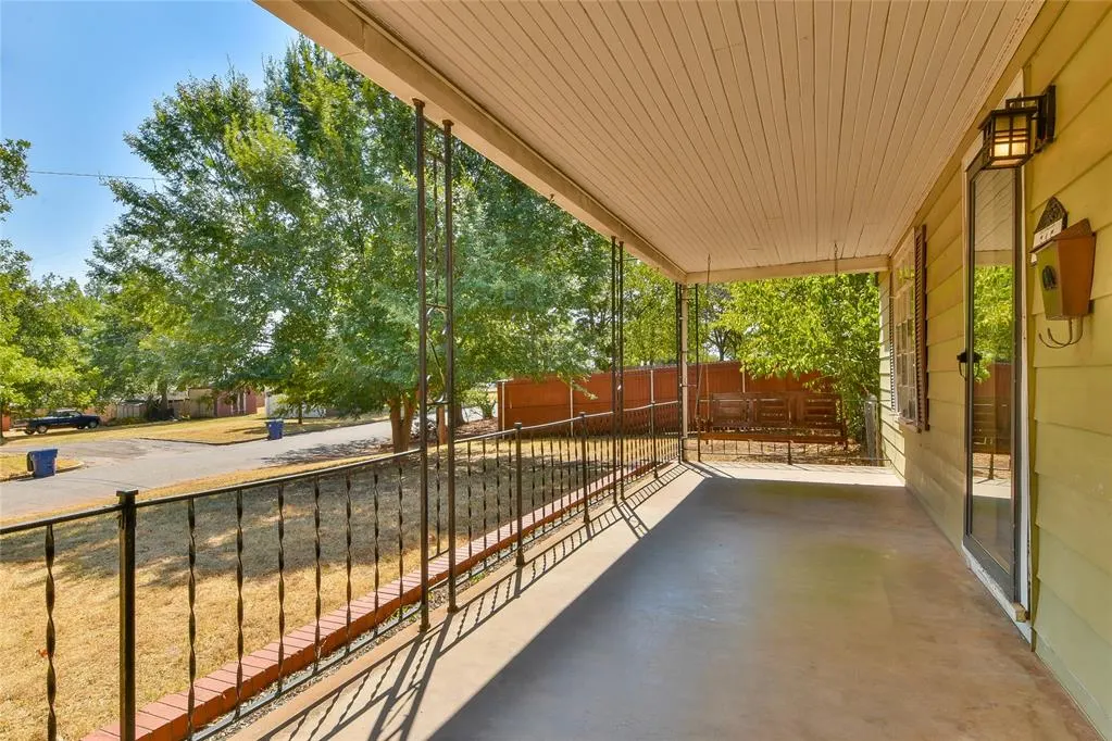 Photo 3 — 315 N 13th Street, Guthrie, OK 73044