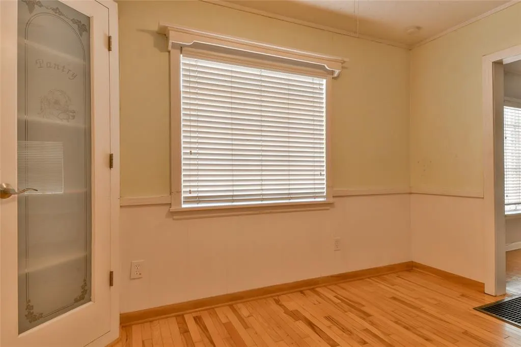 Photo 7 — 315 N 13th Street, Guthrie, OK 73044