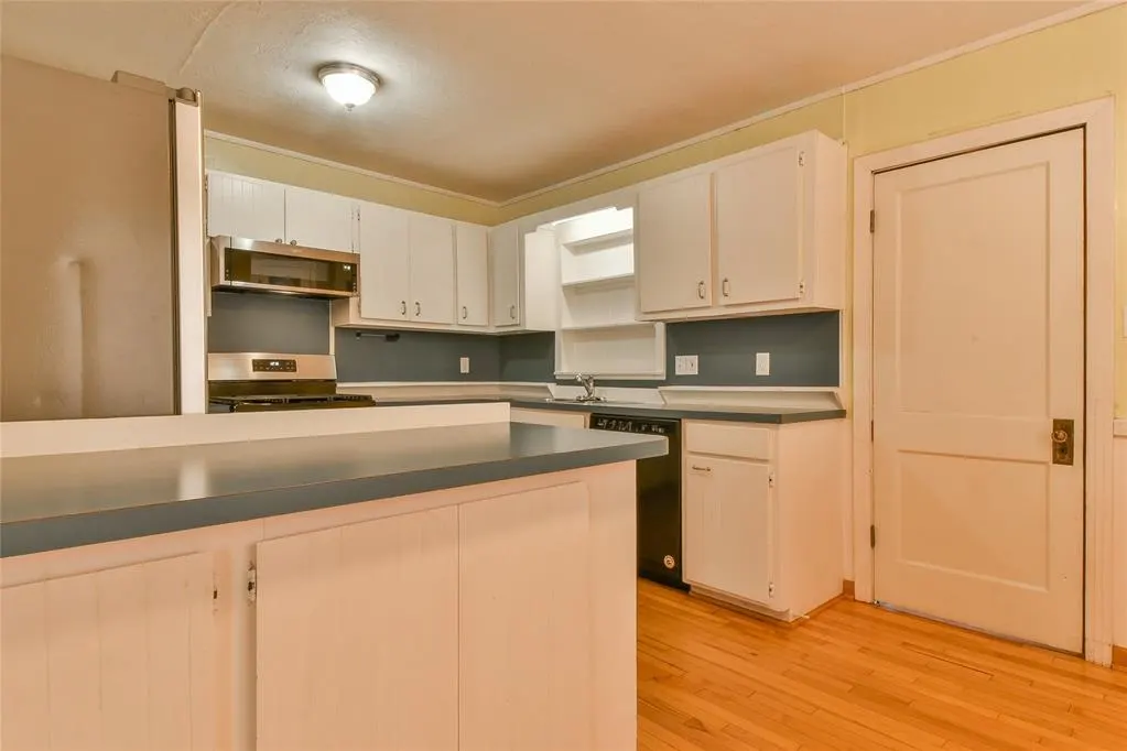 Photo 9 — 315 N 13th Street, Guthrie, OK 73044