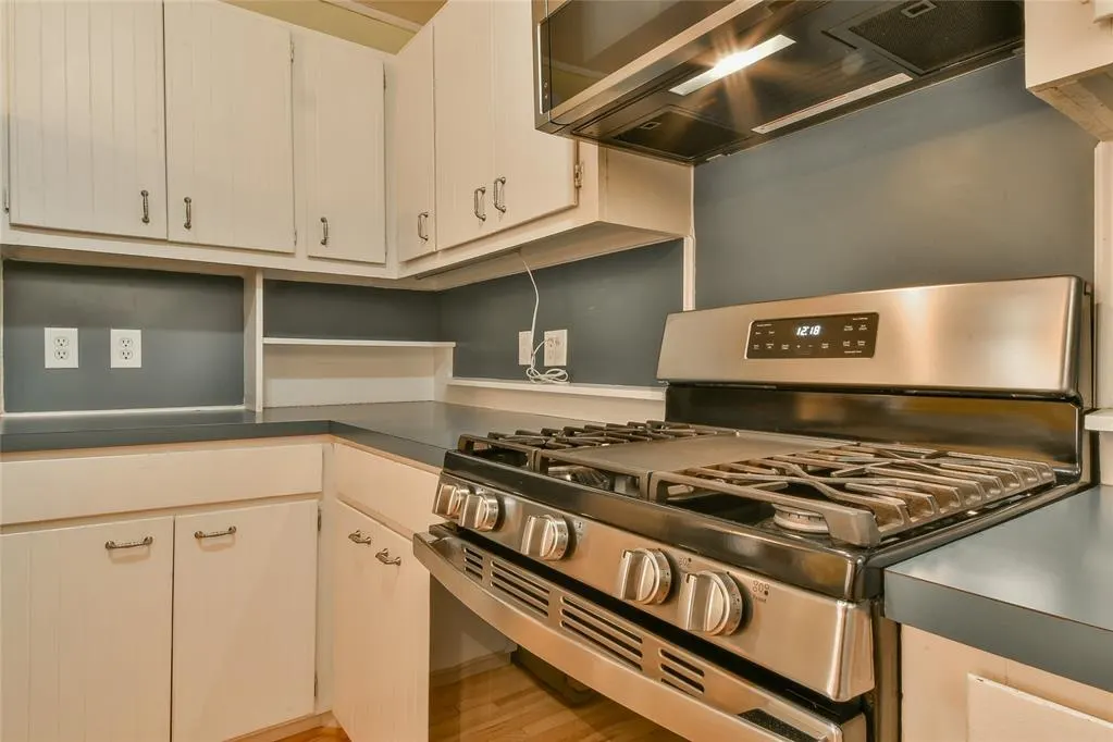 Photo 10 — 315 N 13th Street, Guthrie, OK 73044