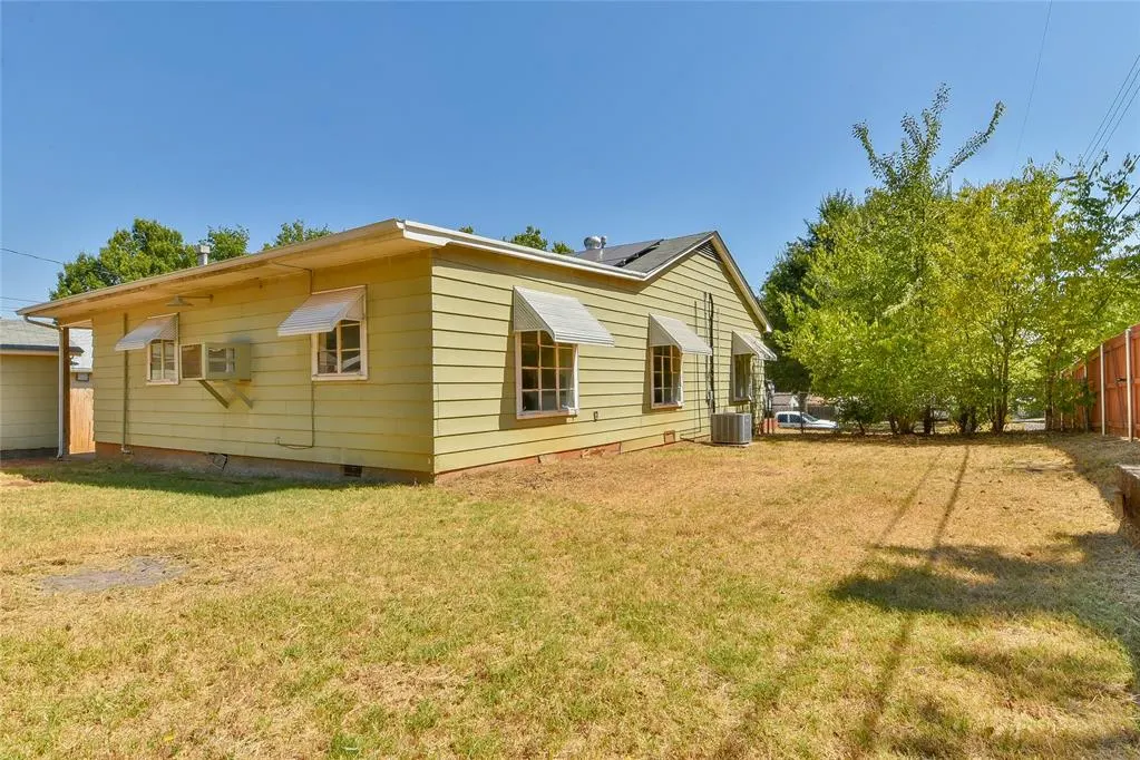 Photo 26 — 315 N 13th Street, Guthrie, OK 73044