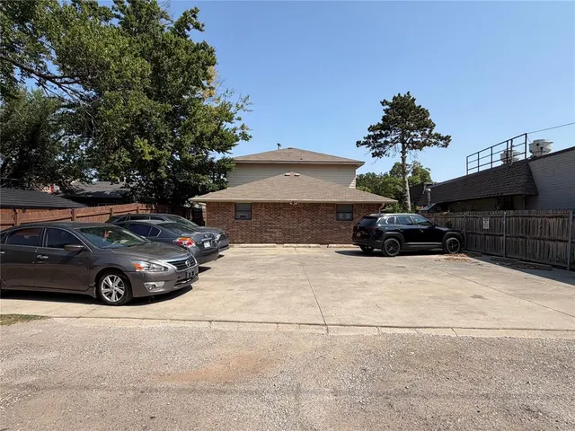 Photo 4 — 312 E Ayers Street, Edmond, OK 73034