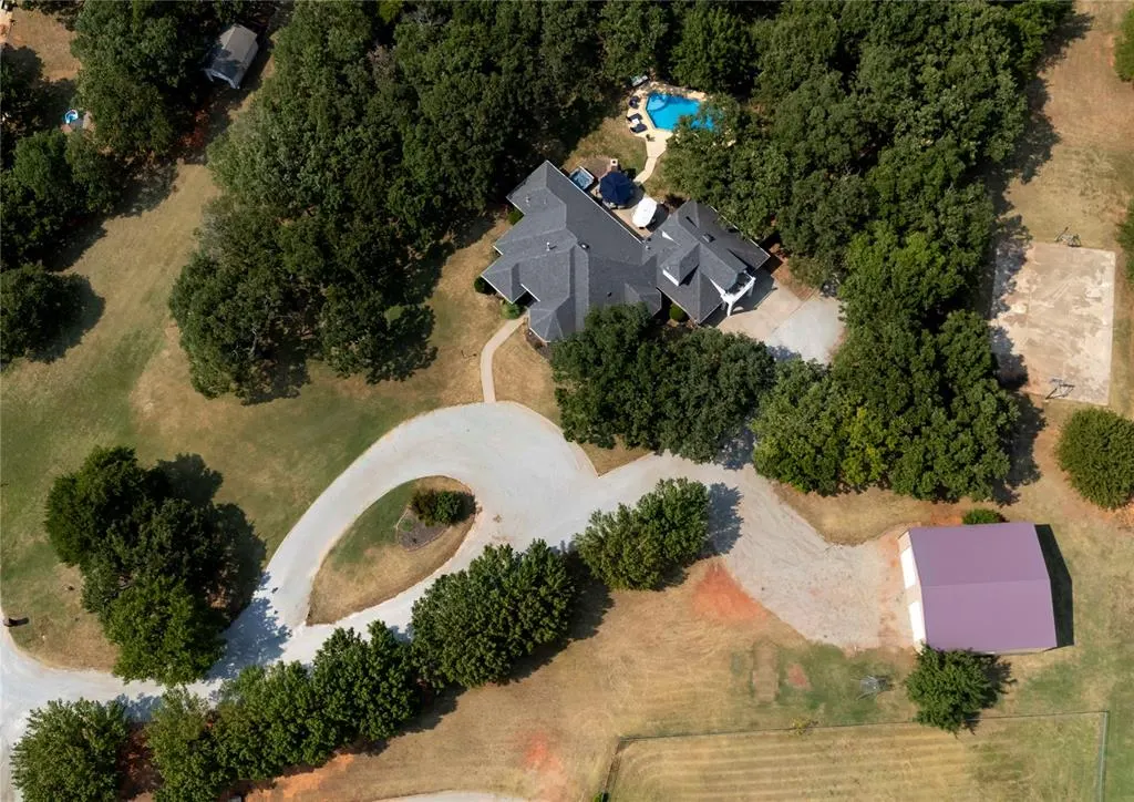 Photo 2 — 1254 Oak Hill Drive, Chandler, OK 74834