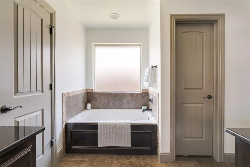 Photo 23 — 17500 Murcielago Court, Oklahoma City, OK 73170