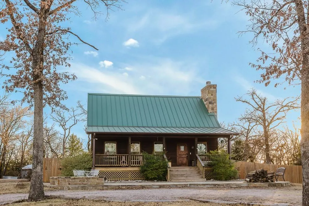 Front exterior — 24572 W Roper Road Road, Madill, OK 73446