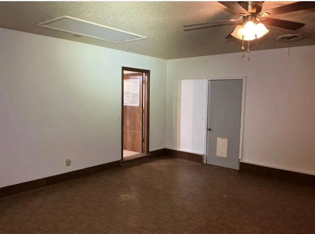 Photo 7 — 1101 Washington Street, Edmond, OK 73034