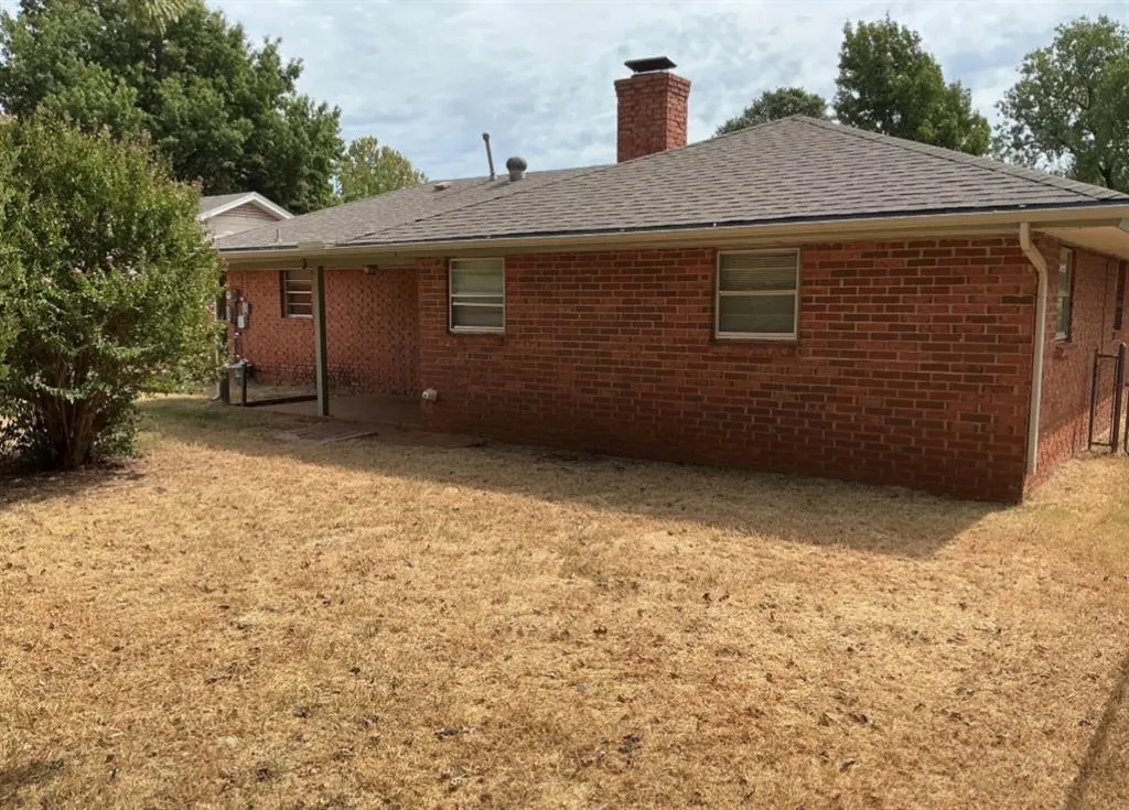 Photo 16 — 1101 Washington Street, Edmond, OK 73034