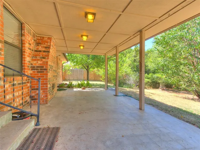 Photo 3 — 229 Chaucer Crescent Street, Midwest City, OK 73130