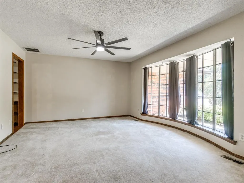 Photo 16 — 229 Chaucer Crescent Street, Midwest City, OK 73130
