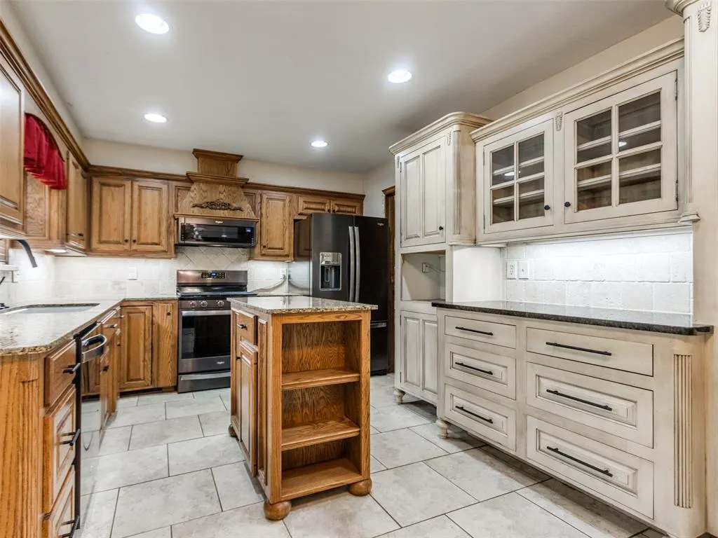 Photo 24 — 229 Chaucer Crescent Street, Midwest City, OK 73130