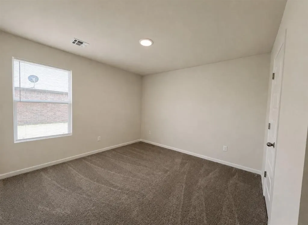 Photo 6 — 2512 Kathleens Crossing, Yukon, OK 73099