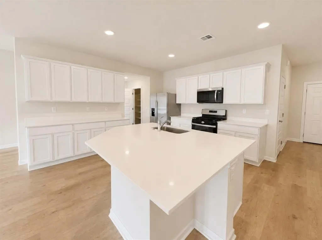 Photo 10 — 2512 Kathleens Crossing, Yukon, OK 73099