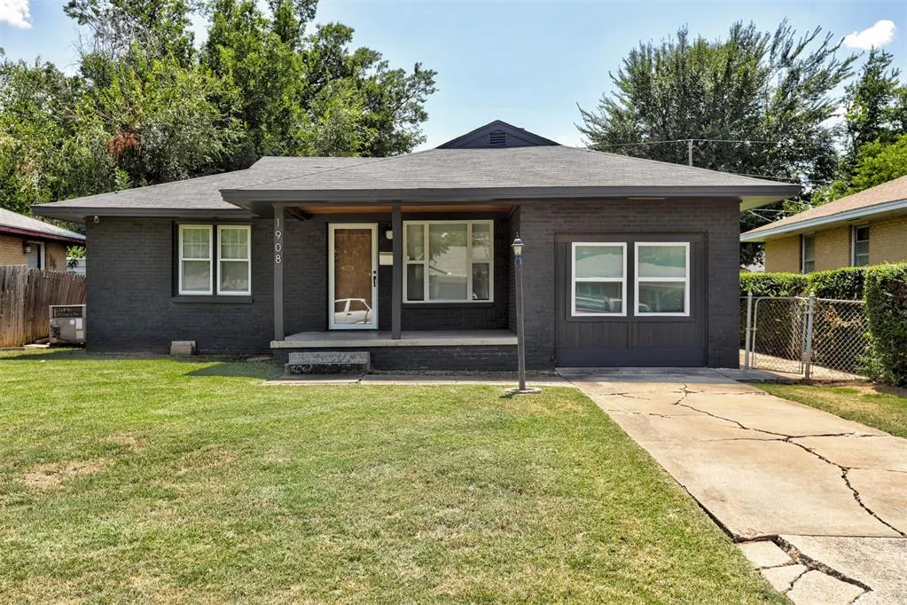 Photo 2 — 1908 Westchester Drive, Oklahoma City, OK 73120