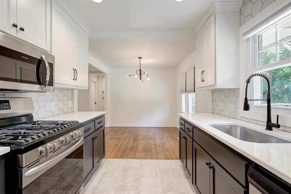 Photo 11 — 1908 Westchester Drive, Oklahoma City, OK 73120