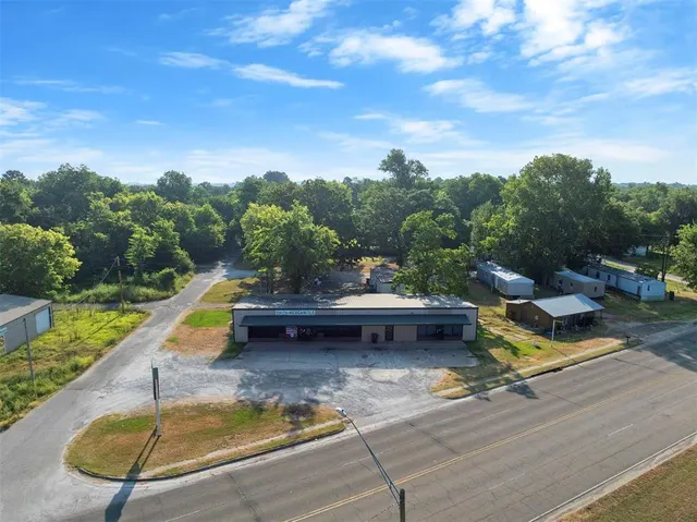 Photo 2 — 712 NW Texas Street, Idabel, OK 74745