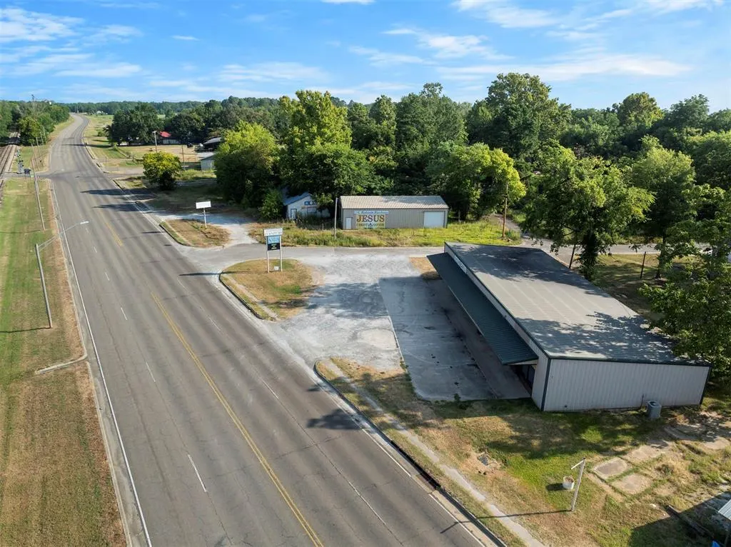 Photo 14 — 712 NW Texas Street, Idabel, OK 74745
