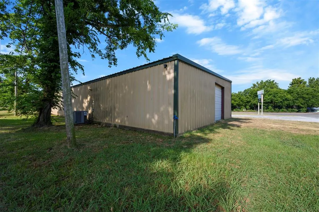 Photo 18 — 712 NW Texas Street, Idabel, OK 74745