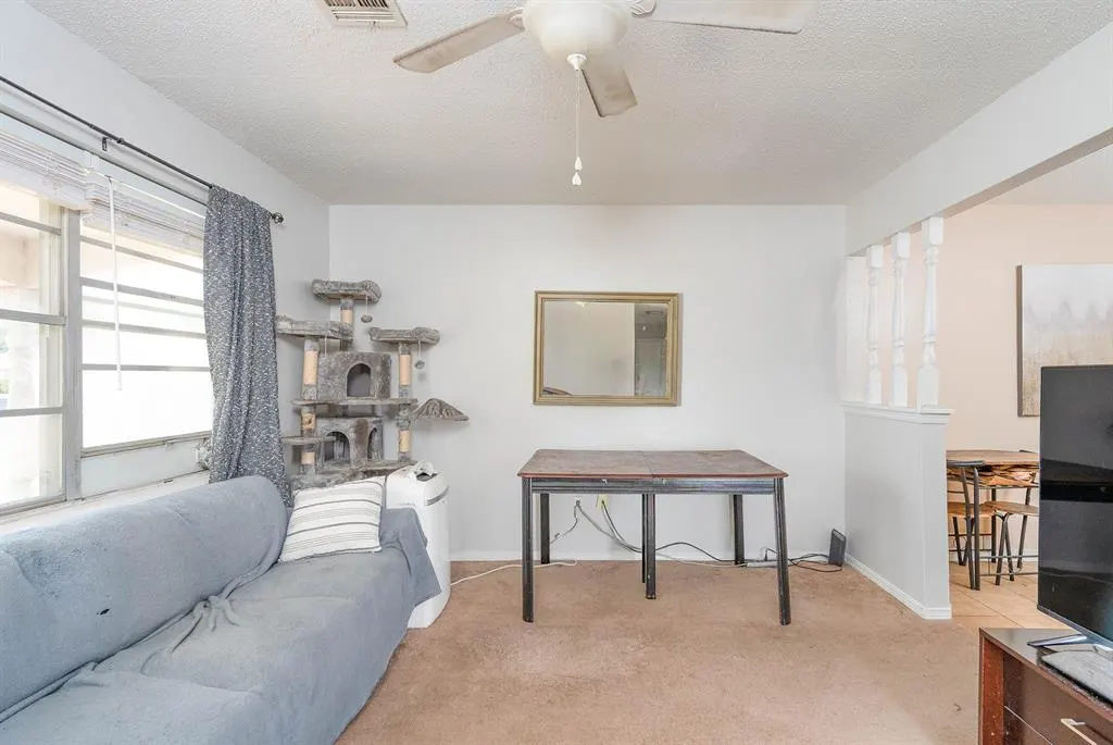 Photo 5 — 1504 Lawton, Moore, OK 73160