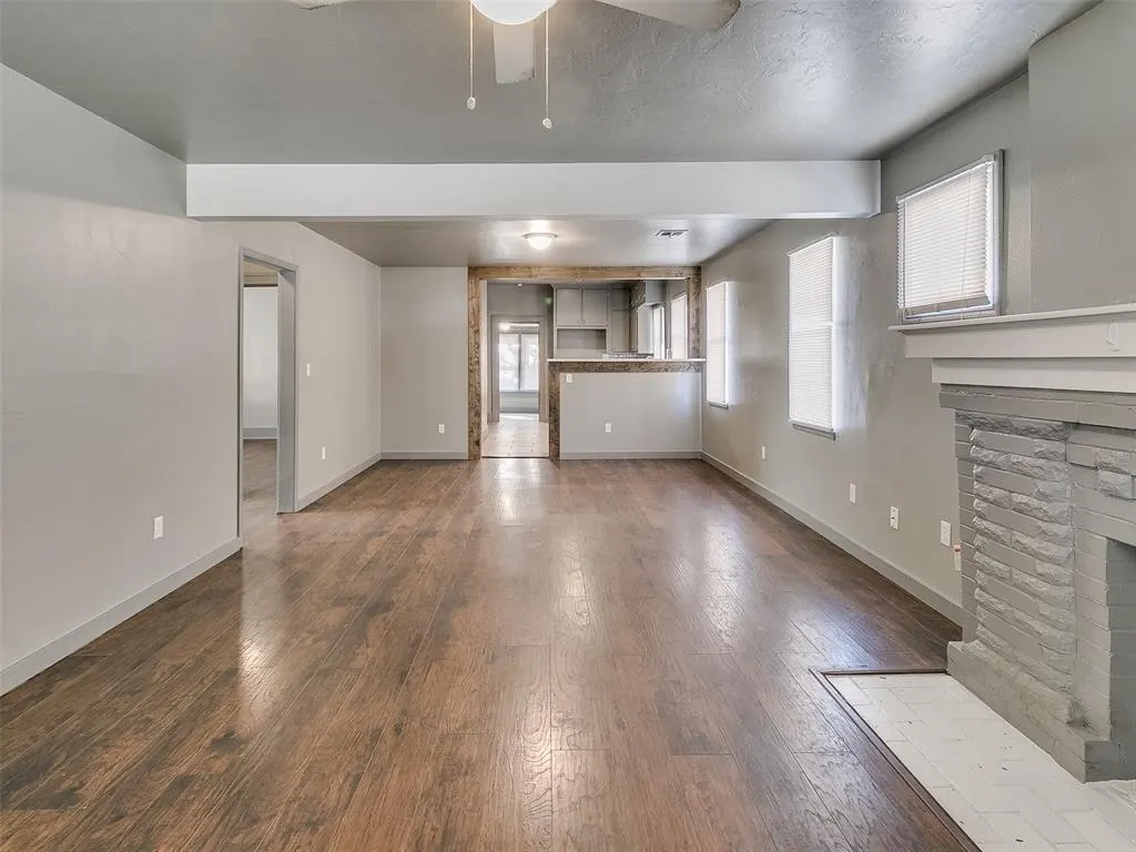 Photo 4 — 1948 NW 12th Street, Oklahoma City, OK 73106