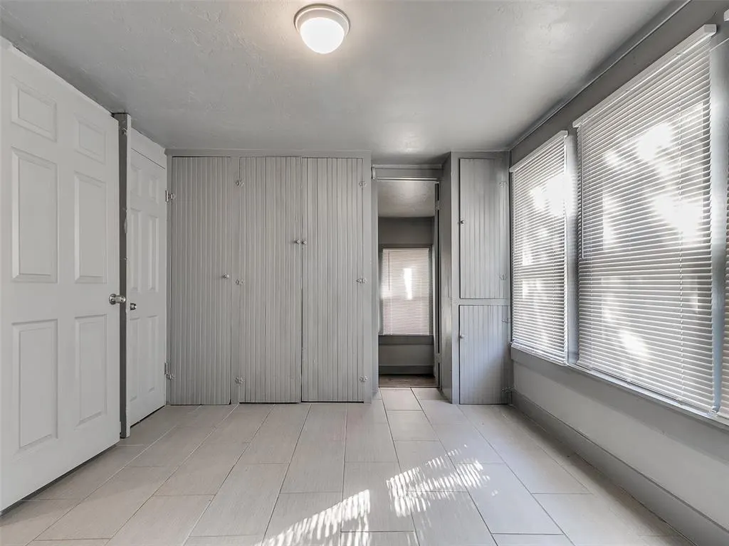Photo 18 — 1948 NW 12th Street, Oklahoma City, OK 73106