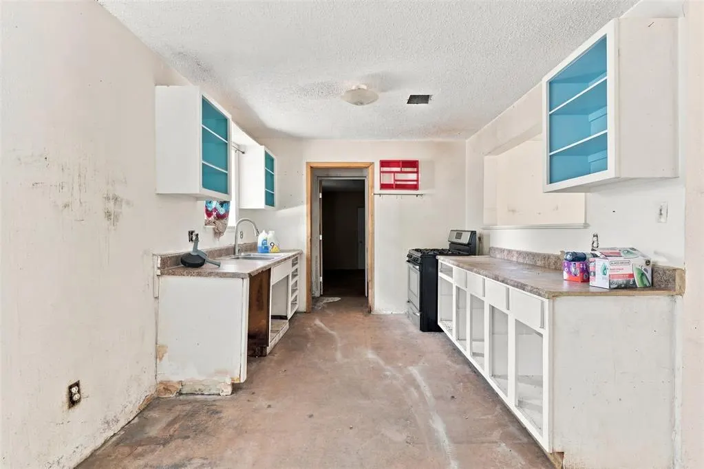 Photo 6 — 7449 NW 6th Terrace, Oklahoma City, OK 73127