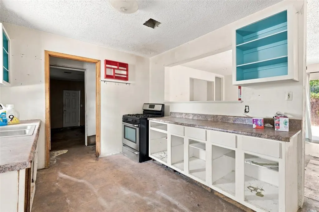 Photo 7 — 7449 NW 6th Terrace, Oklahoma City, OK 73127