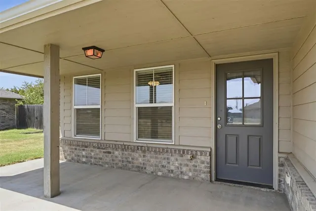 Photo 5 — 1513 Avalon Drive, Altus, OK 73521