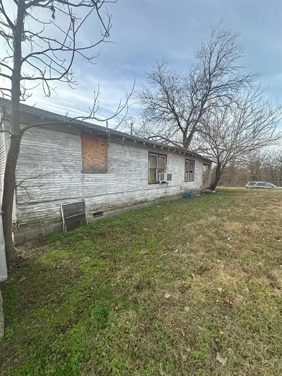 Photo 9 — 805 S Market Avenue, Shawnee, OK 74801