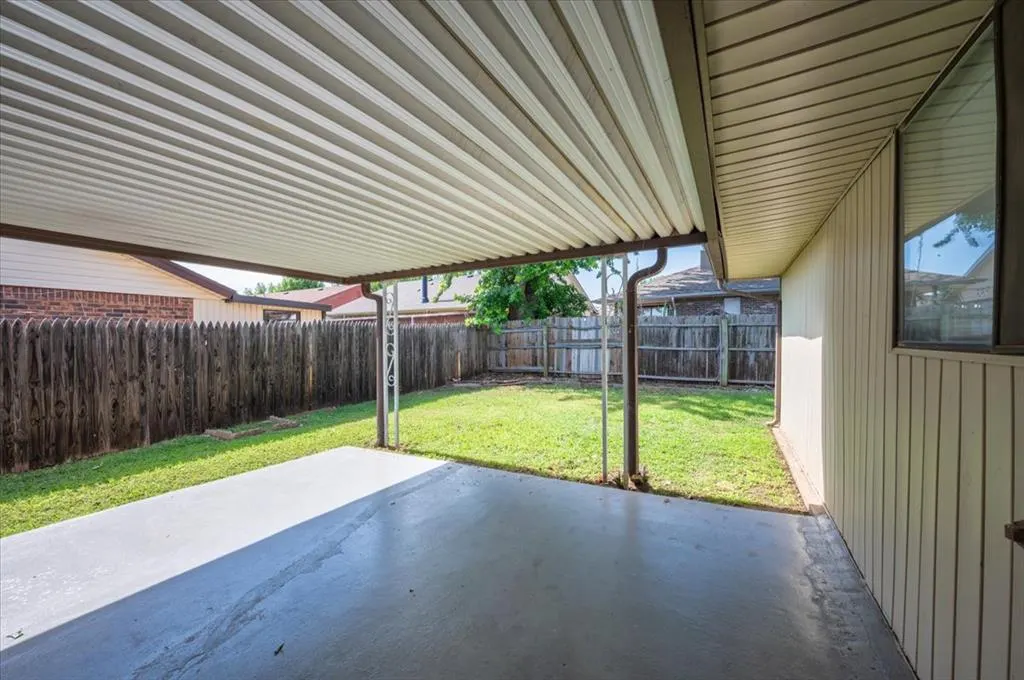 Photo 4 — 8304 NW 112th Street, Oklahoma City, OK 73162