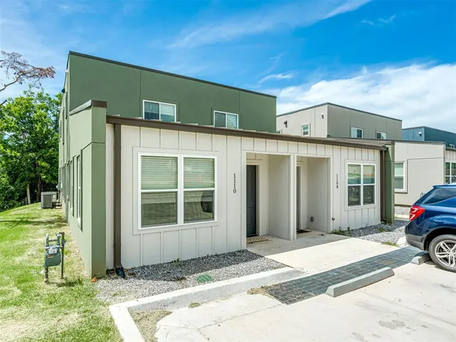Photo 2 — 1100 E Hurd Street, Edmond, OK 73034