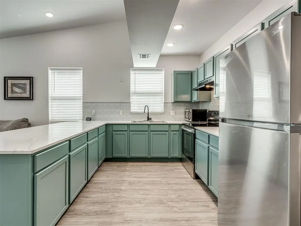 Photo 10 — 1100 E Hurd Street, Edmond, OK 73034