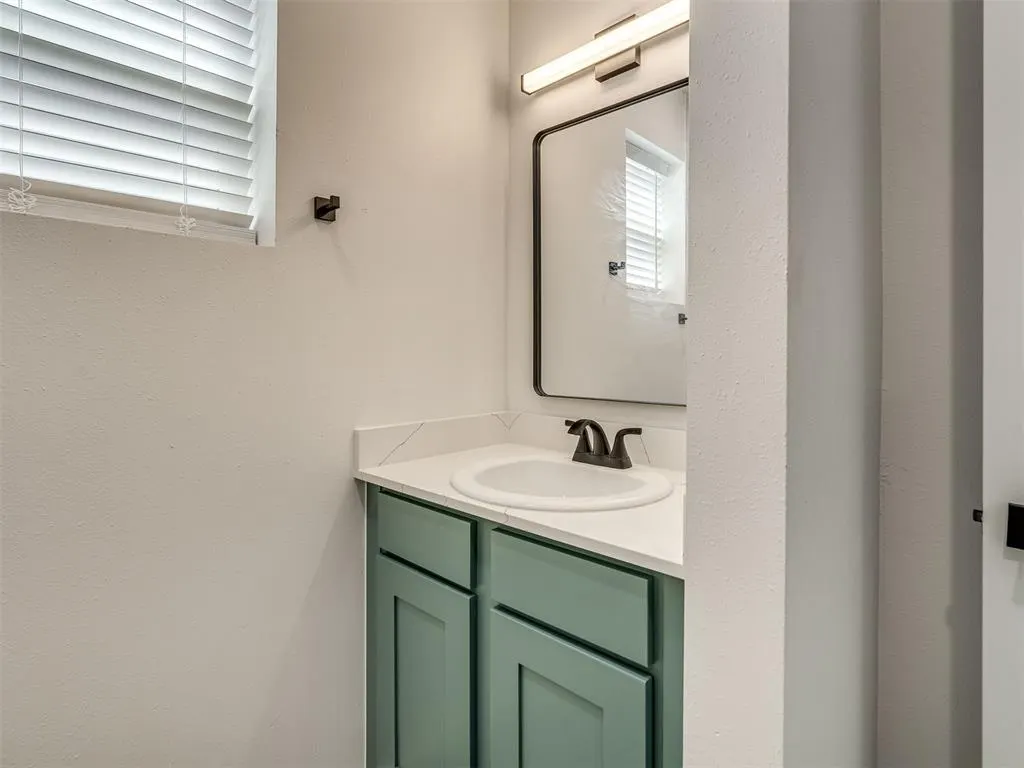 Photo 26 — 1100 E Hurd Street, Edmond, OK 73034